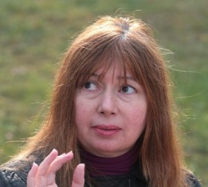 Мая Попова