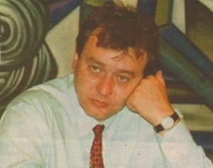 Валентин Моллов лансира изискания келнер Ицо Салфетката като шеф на финансово-брокерска къща „Пловдив"