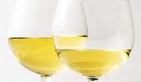 Бяло вино: Полезно ли е за здравето?
