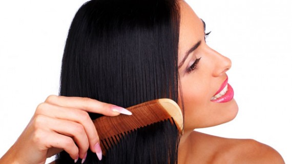 7 грешни начина по които разресваш косата си
