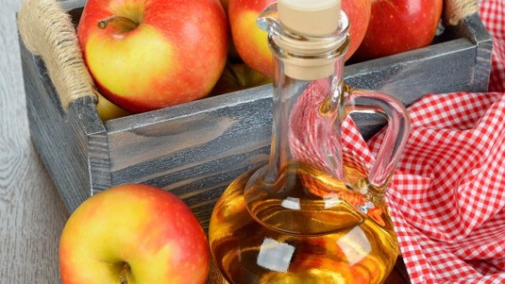 Няколко рецепти за красота с ябълков оцет